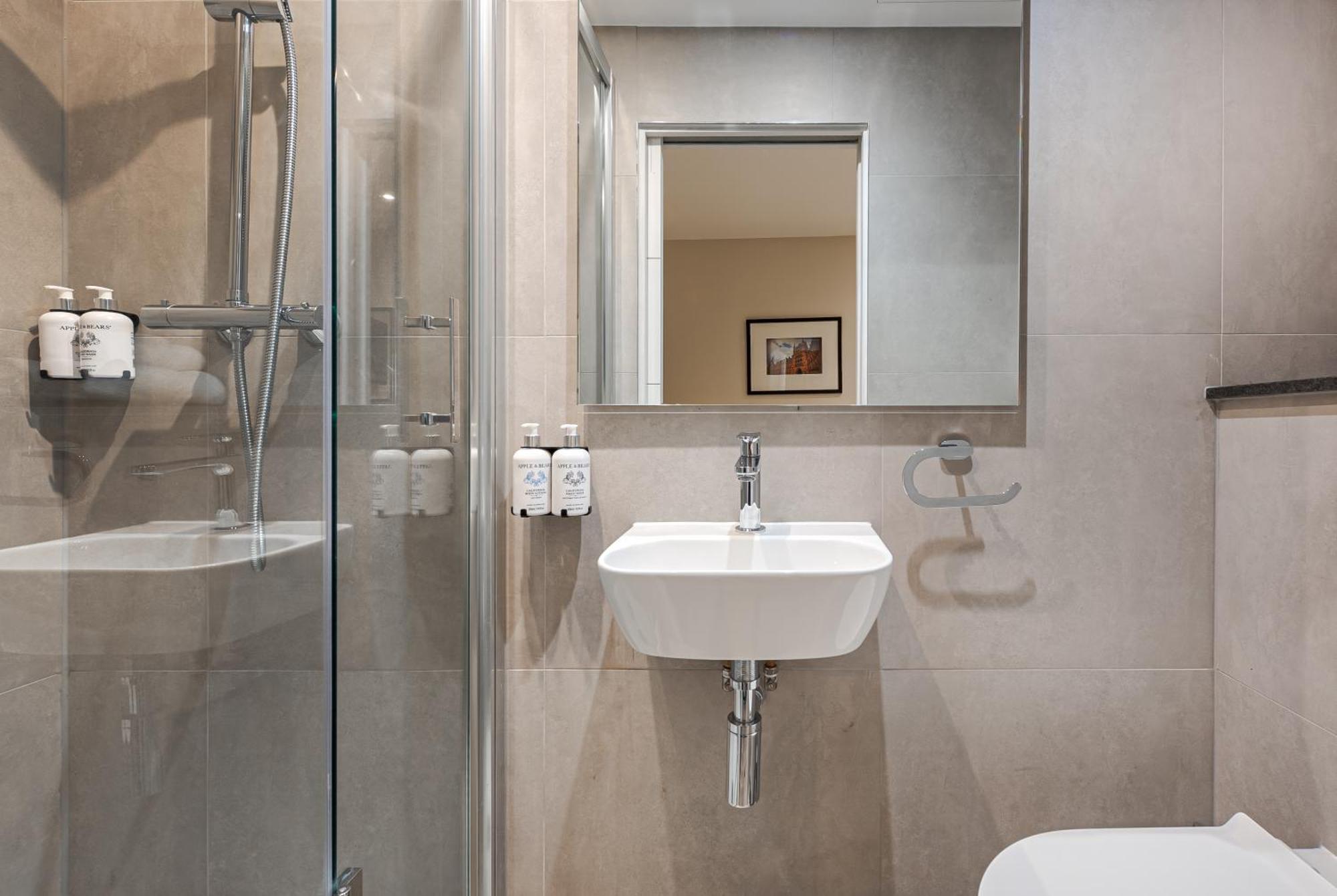 King'S Cross Express Inn London Room photo