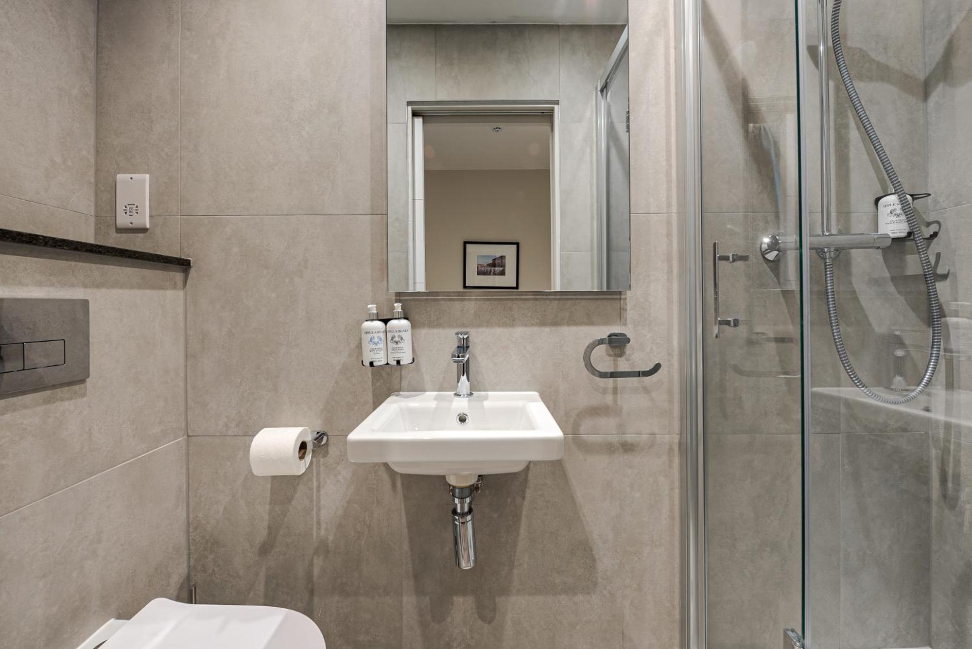 King'S Cross Express Inn London Room photo